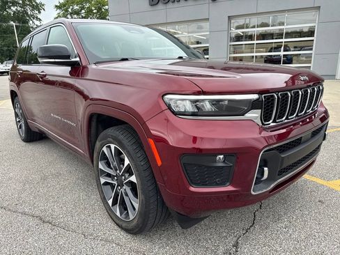 Used 2021 Jeep Grand Cherokee L Overland w/ Luxury Tech Group IV AWD/4WD image 15