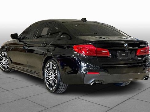 Used 2019 BMW 530e w/ M Sport Package RWD image 11