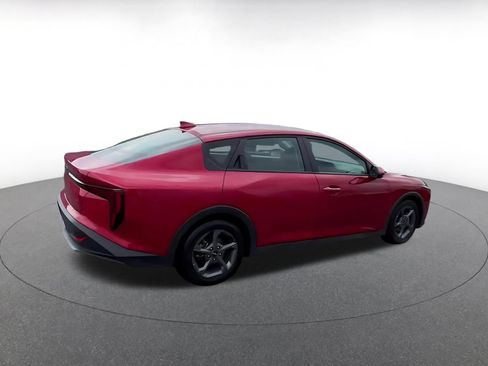 Used 2025 Kia K4 FWD image 14