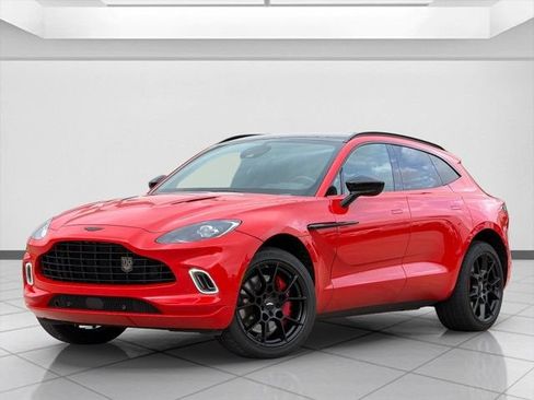 Used 2023 Aston Martin DBX AWD/4WD image 7