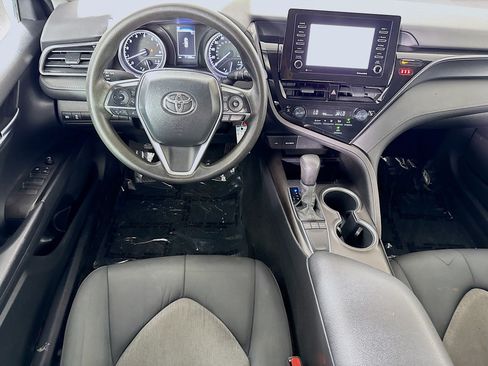 Used 2022 Toyota Camry LE FWD image 17