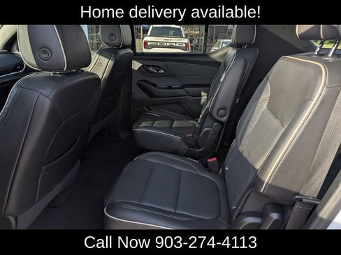 Used 2023 Chevrolet Traverse Premier w/ Redline Edition FWD image 30