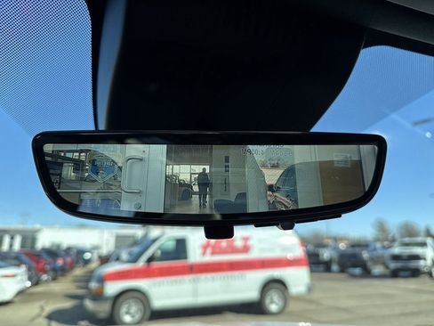 Certified 2023 Chevrolet Suburban High Country image 31