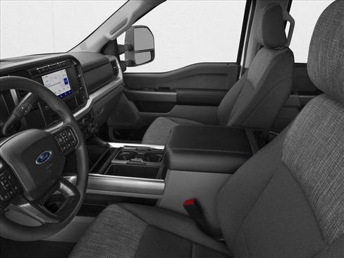 New 2026 Ford F350 XLT w/ XLT Premium Package AWD/4WD image 6