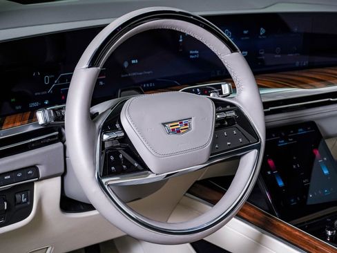 Used 2025 Cadillac Escalade Sport Platinum image 24