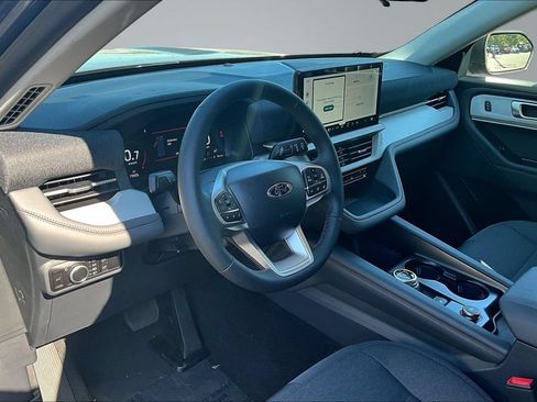 New 2026 Ford Explorer Active AWD/4WD image 7