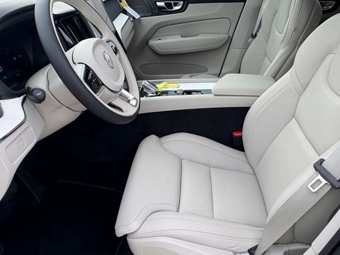 New 2026 Volvo XC60 B5 Ultra w/ Protection Package Premier AWD/4WD image 17