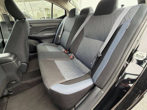 Used 2025 Nissan Versa SV FWD image 32
