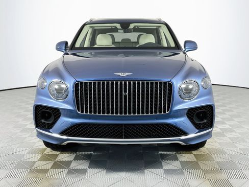 Used 2023 Bentley Bentayga Extended Wheelbase AWD/4WD image 8
