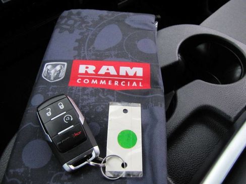 Used 2024 RAM 4500 SLT w/ Quick Order Package 2YG SLT image 46