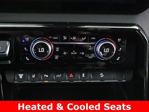 Used 2025 GMC Sierra 3500 AT4 w/ AT4 Premium Plus Package AWD/4WD image 4