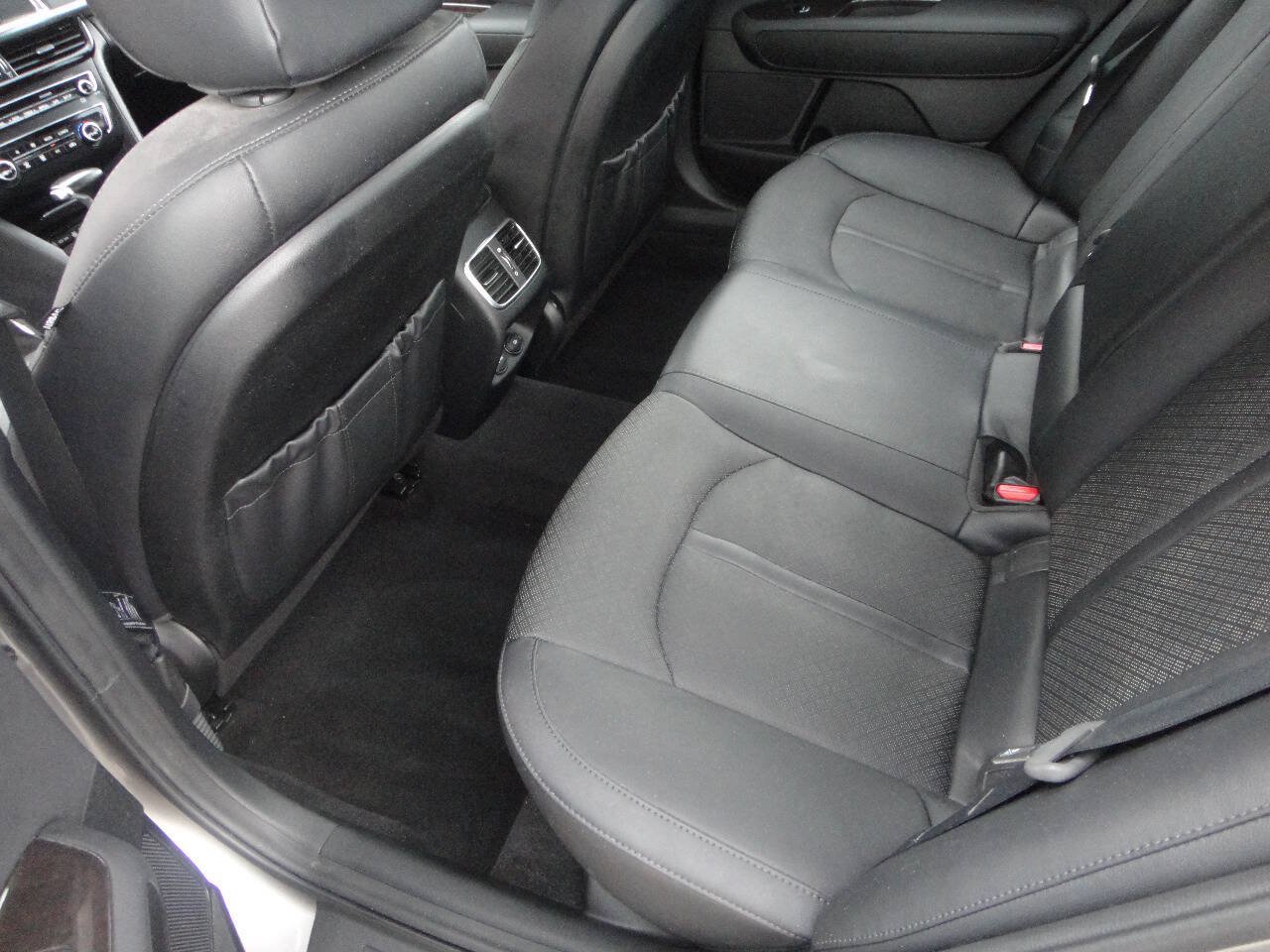 Used 2017 Kia Optima EX FWD image 12
