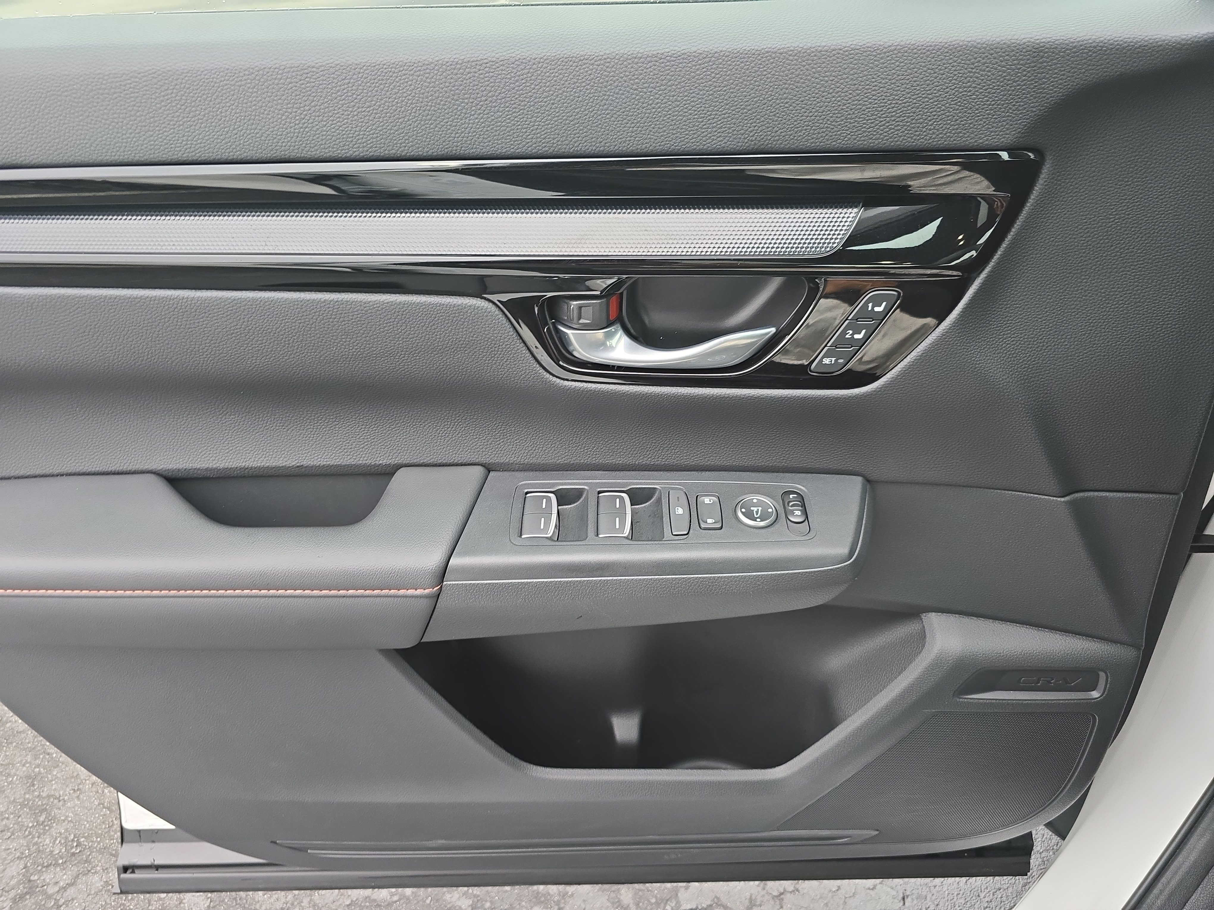 Used 2025 Honda CR-V Sport Touring image 25