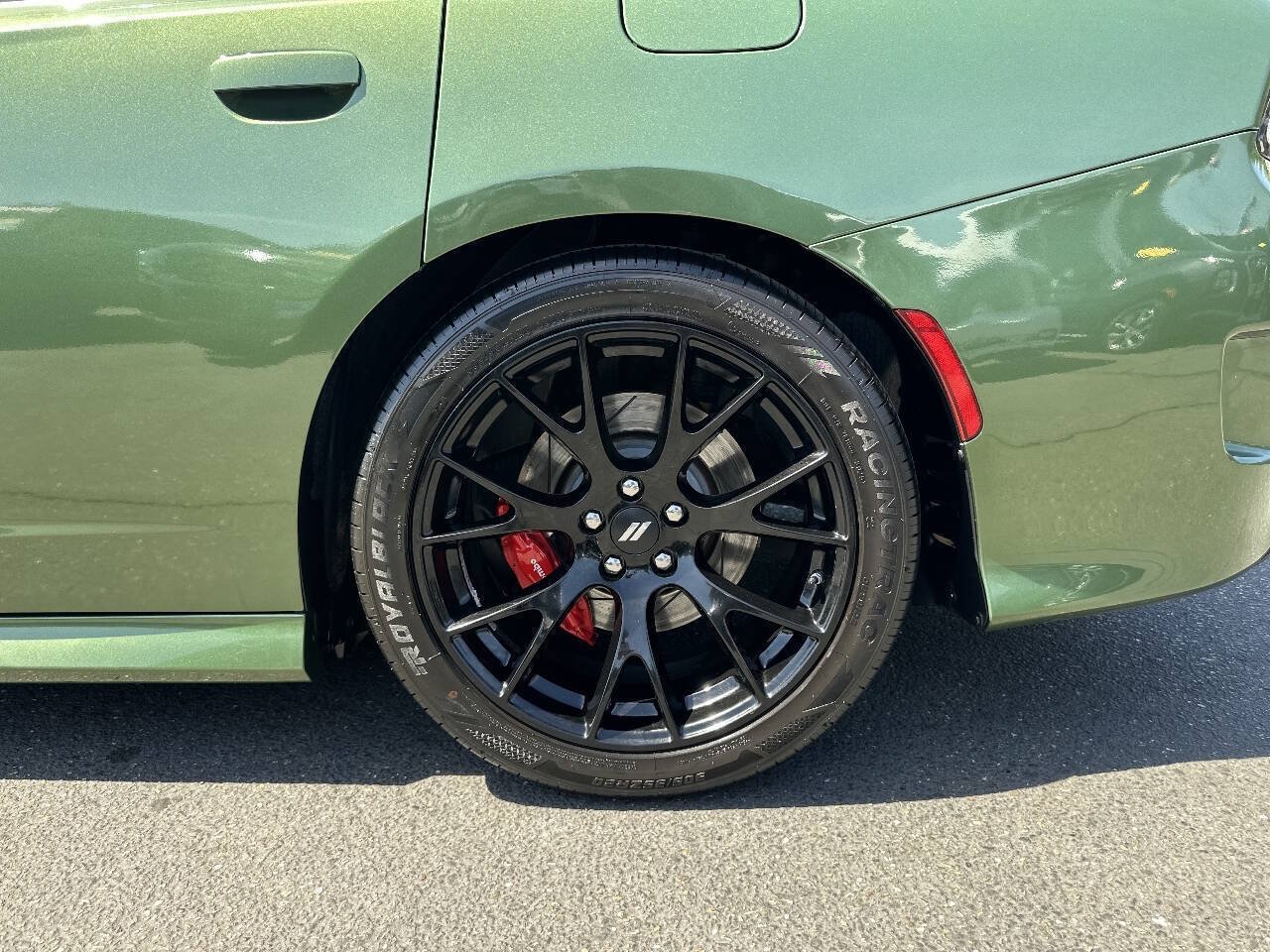 Used 2018 Dodge Charger R/T Scat Pack w/ Dynamics Package RWD image 8