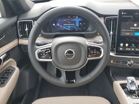 New 2026 Volvo XC90 B6 Plus w/ Protection Package Premier image 7