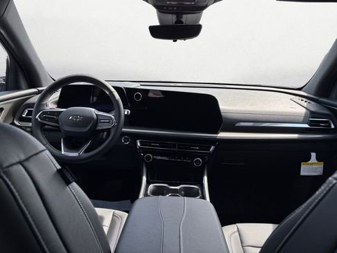 New 2026 Chevrolet Traverse LT w/ Midnight/Sport Edition image 10