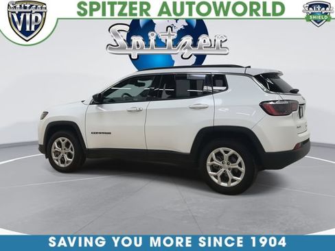 Used 2024 Jeep Compass Latitude AWD/4WD image 8