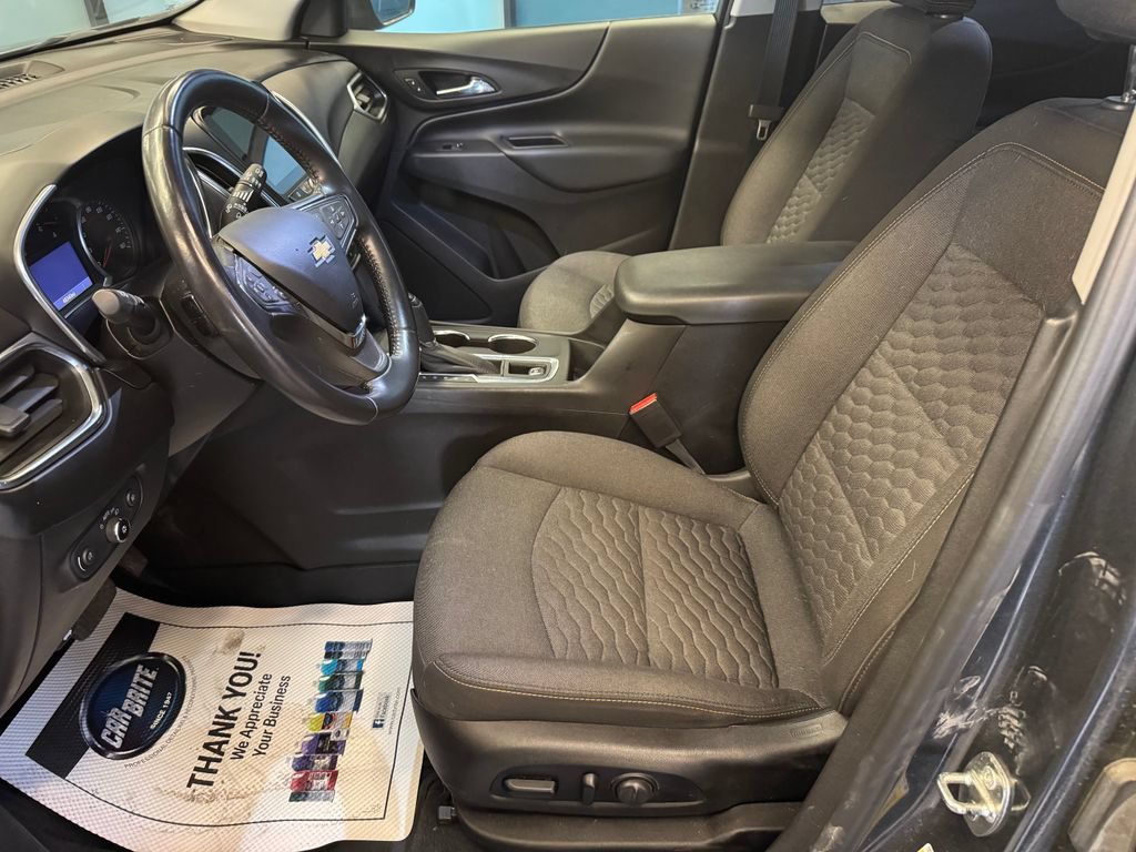 Used 2021 Chevrolet Equinox LT AWD/4WD image 21