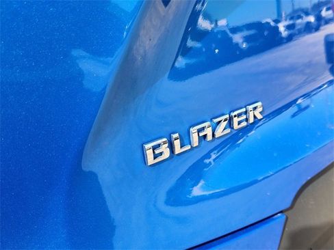 Used 2024 Chevrolet Blazer LT w/ Convenience Package image 9