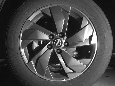Used 2025 Nissan Rogue SV FWD image 12