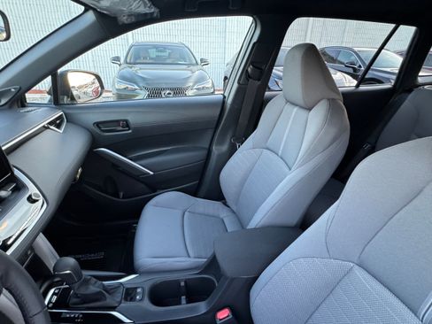 Used 2025 Toyota Corolla Cross AWD Hybrid image 10
