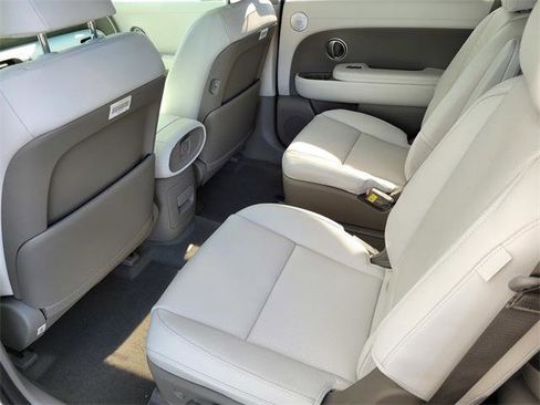 New 2026 Hyundai Palisade Limited image 13