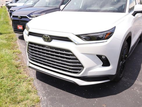 New 2026 Toyota Grand Highlander AWD Hybrid image 5
