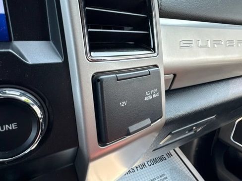 Used 2021 Ford F250 Lariat w/ Chrome Package AWD/4WD image 26