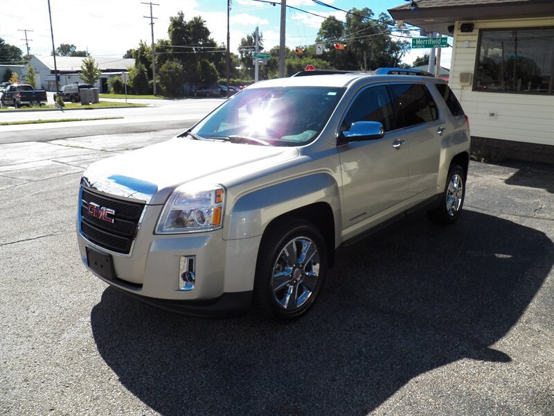 Used 2015 GMC Terrain SLE FWD image 2