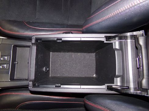 Used 2015 Toyota Camry XSE image 21