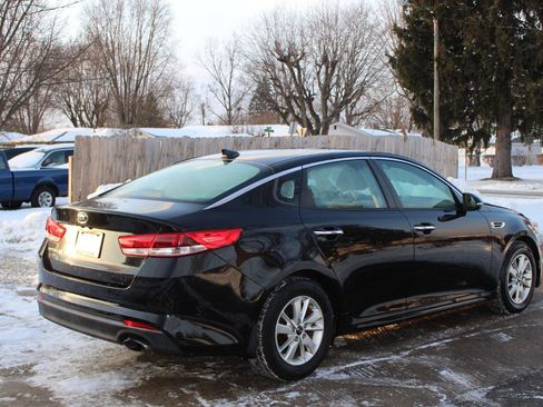 Used 2018 Kia Optima LX image 10