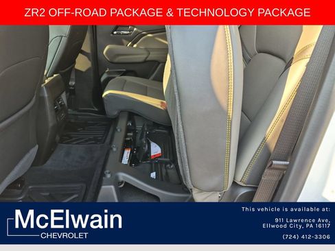 Used 2025 Chevrolet Colorado ZR2 w/ Technology Package AWD/4WD image 31