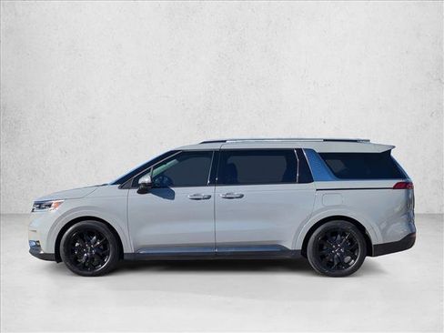 Used 2024 Kia Carnival SX Prestige image 5