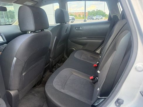 Used 2013 Nissan Rogue S AWD/4WD image 9