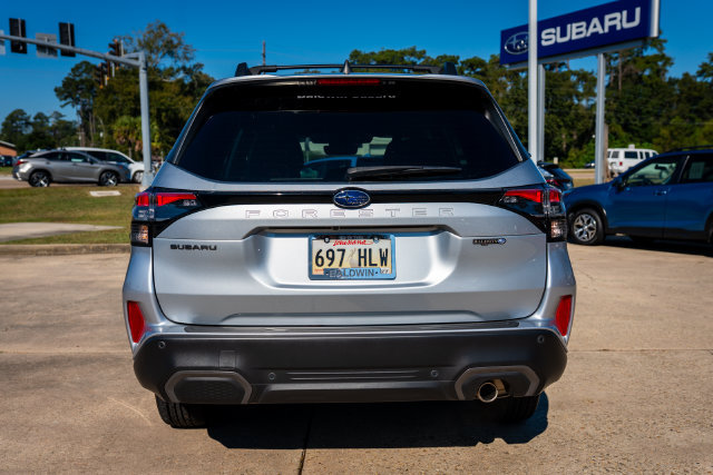 Used 2025 Subaru Forester Limited w/ Popular Package #2 AWD/4WD image 5