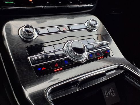 Used 2021 Lincoln Nautilus Reserve w/ Class II Trailer Tow Package image 16