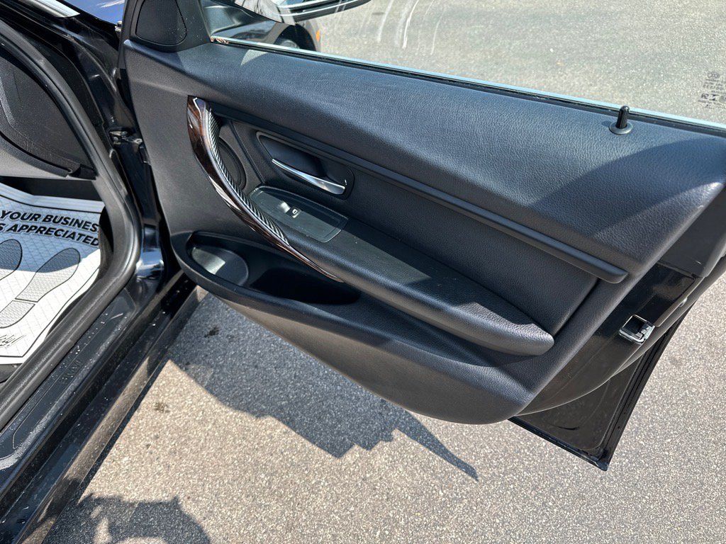 Used 2015 BMW 328i xDrive Sedan AWD/4WD image 20