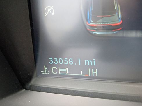Used 2023 Lincoln Corsair AWD w/ Equipment Group 101A image 12
