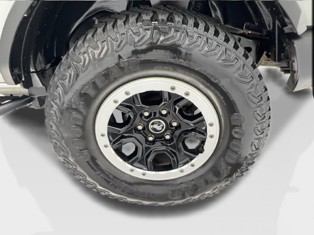 Used 2022 Ford Bronco Big Bend w/ Sasquatch Package AWD/4WD image 12