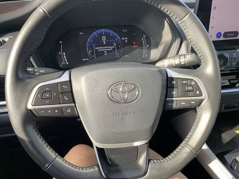 Certified 2024 Toyota Grand Highlander XLE AWD/4WD image 19