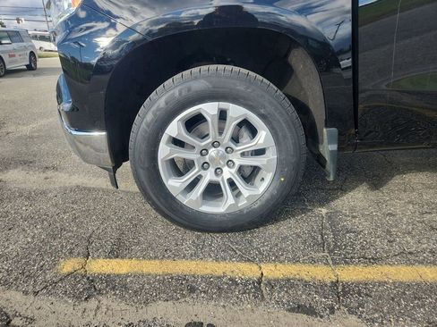 Used 2023 Chevrolet Silverado 1500 LTZ image 22