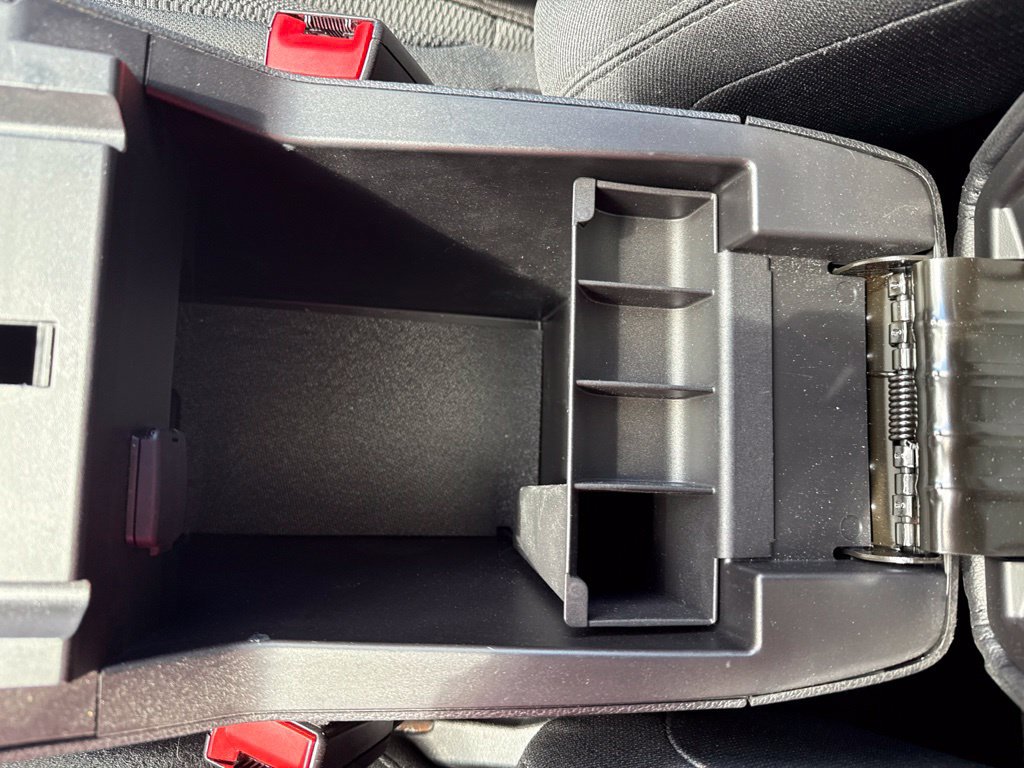 Used 2018 Ford Explorer XLT FWD image 20