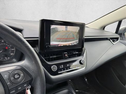 Used 2023 Toyota Corolla LE image 14
