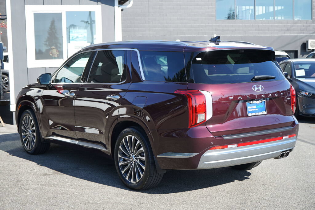 Certified 2023 Hyundai Palisade Calligraphy AWD/4WD image 7