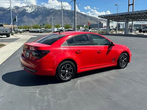 Used 2015 Chevrolet Cruze LT FWD image 25