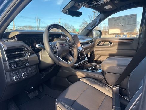 New 2026 GMC Yukon XL Elevation w/ Elevation Premium Package image 15