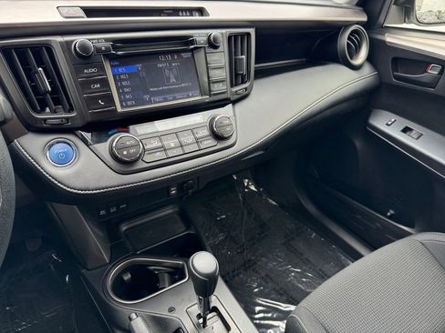 Used 2018 Toyota RAV4 LE w/ Protection Package AWD/4WD image 29