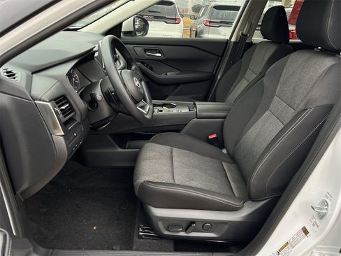 Certified 2024 Nissan Rogue SV image 21