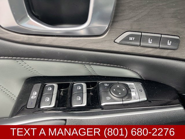 Used 2024 Kia Sorento SX Prestige w/ Sage Leather Package AWD/4WD image 17