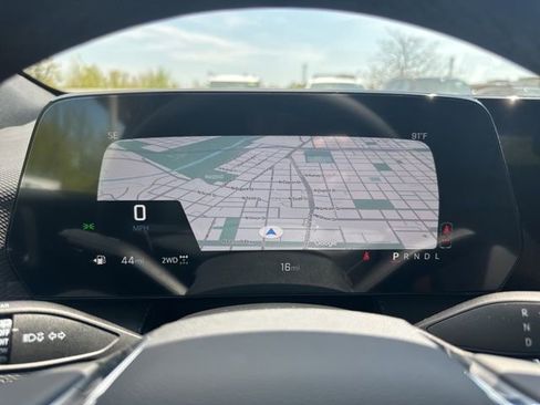 New 2026 Chevrolet Equinox LT w/ Convenience Package II image 21